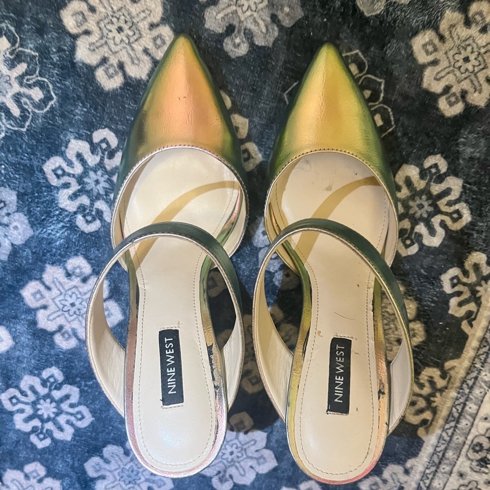 Nine West ombre green heels